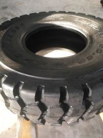 NEW EARTHMOVING TYRES 23.5R25