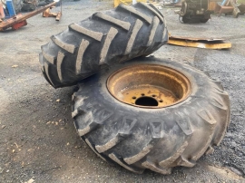 18.4x28 Tractor Tyres And Rims About 60% Tread