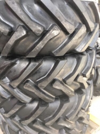 TYRES 15.5/80-24 Loader NEW TYRES