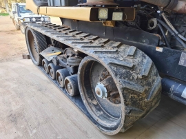 Pair of rubber tracks to suit Cat challenger