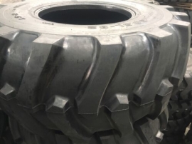 26 PLY 3 LAYER SKIDDER TYRES 30.5-32