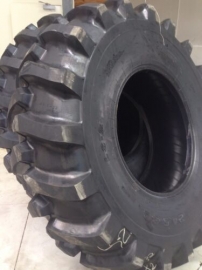 NEW FORESTRY LOGGER TYRES 24.5x32