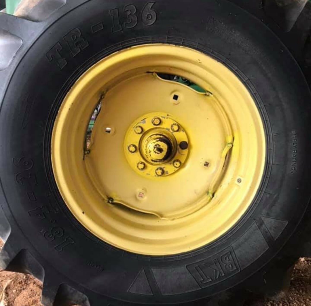 WANTED LISTING - Rims for a JD CTS Header 18.4/26 tyres